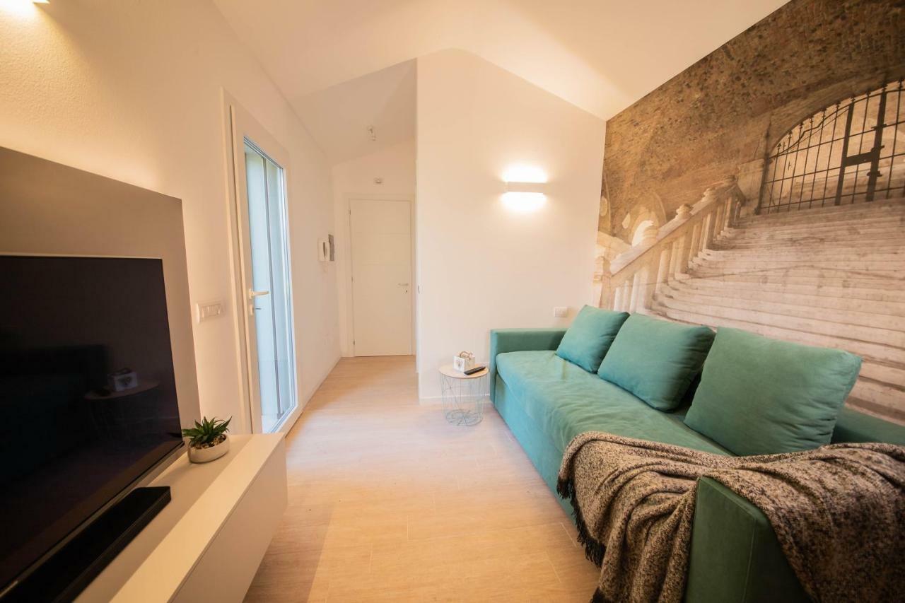 Gardenhouse Sarzana Apartment Luaran gambar