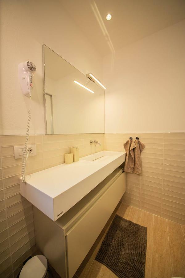 Gardenhouse Sarzana Apartment Luaran gambar
